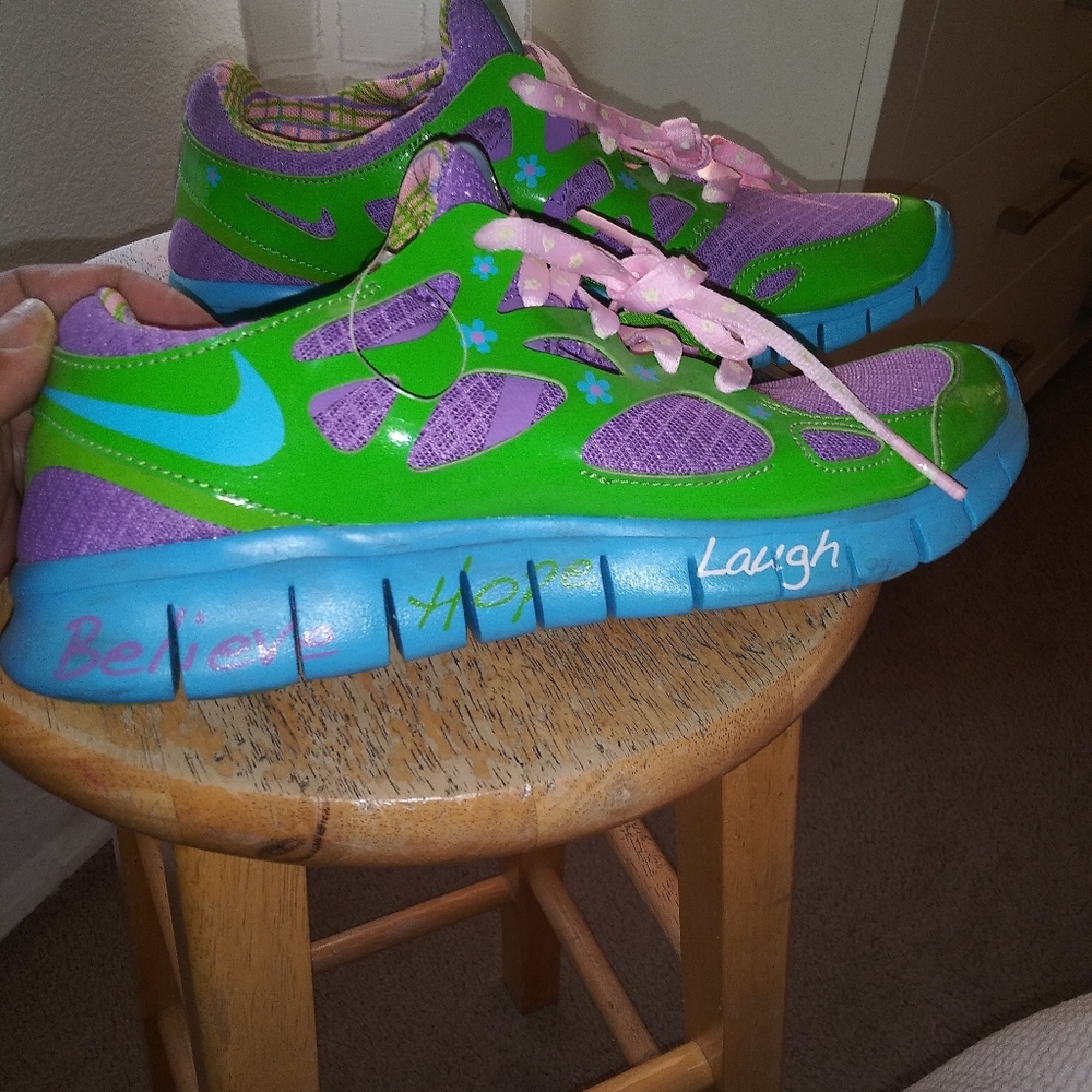 Shoes - Picture 3 of 3
